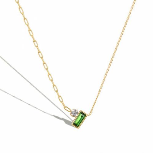 Collier d'acier titane, avec zircon cubique, avec 5cm chaînes de rallonge, rectangle, bijoux de mode & pour femme, vert, protéger l'environnement, sans nickel, plomb et cadmium, 4x8mm, Longueur Environ 45 cm, Vendu par PC