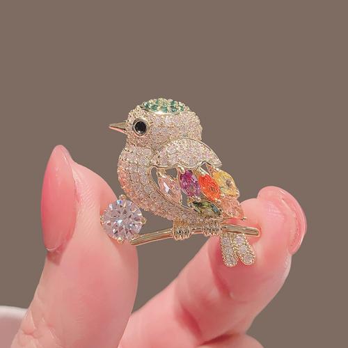 Zinc Alloy Brooches Bird plated fashion jewelry & with rhinestone golden nickel lead & cadmium free Sold By PC