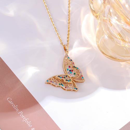 Collier d'acier titane, papillon, Placage de couleur d'or, pavé de micro zircon & pour femme, multicolore, Longueur 45 , Vendu par paire