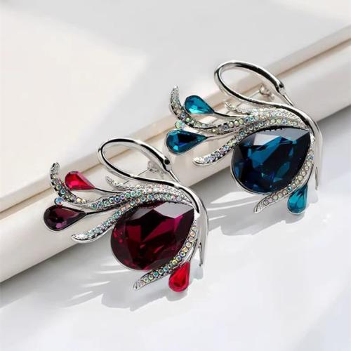 Zinc Alloy Brooches with Crystal plated for woman & with rhinestone Sold By PC