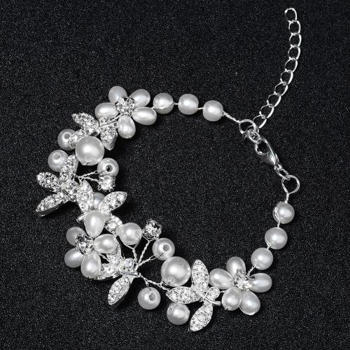 Zinklegering armbandkettingen, Zinc Alloy, met Plastic Pearl, met 5cm extender keten, mode sieraden & voor vrouw & met strass, zilver, Per verkocht Ca 18 cm Strand