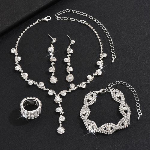 Set gioielli in lega di zinco, anello dito & Bracciale & orecchino & Collana, lega in zinco, placcato, 4 pezzi & per la donna & con strass, nessuno, assenza di nichel,piombo&cadmio, Venduto da set