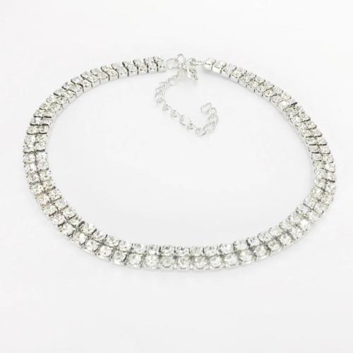 Faisean Choker muince, Sinc Alloy, jewelry faisin & do bhean & le rhinestone, airgid, Fad Thart 40 cm, Díolta De réir PC