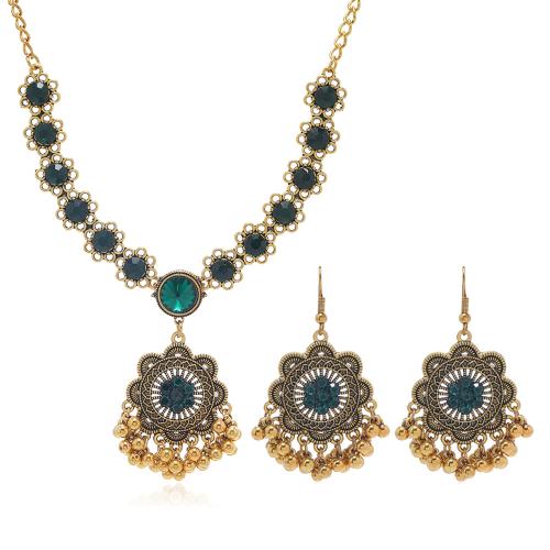 Set gioielli in lega di zinco, orecchino & Collana, lega in zinco, 2 pezzi & Micro spianare cubic zirconia & per la donna, color oro antico, Venduto da set