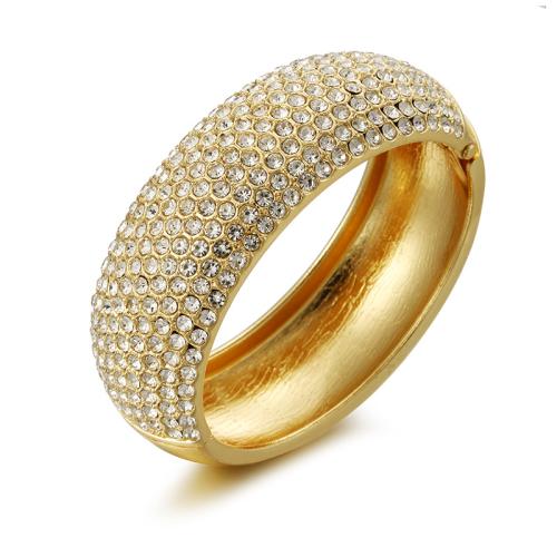 Zinklegering bangles, Zinc Alloy, plated, micro pave zirconia & voor vrouw, gouden, Binnendiameter:Ca 62x52mm, Verkocht door PC