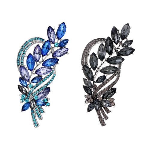 Zinc Alloy Brooches with Glass Rhinestone Flower platinum color plated fashion jewelry & for woman & with rhinestone Sold By PC