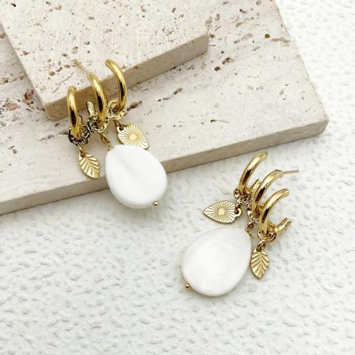 Boucles d'oreilles coquillage, Acier inoxydable 304, avec coquille blanche, larme, bijoux de mode & pour femme, blanc, 15x40mm, Vendu par paire