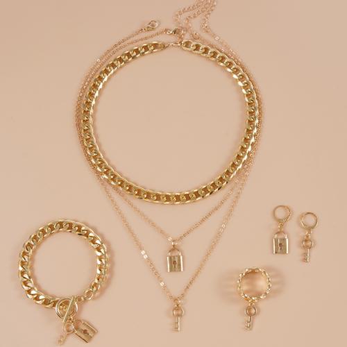 Zinc Alloy Sieraden set, vinger ring & armband & oorbel & halsketting, met Messing & Ijzer, Achter slot en grendel, gold plated, 4 stuks & voor vrouw, Verkocht door Stel