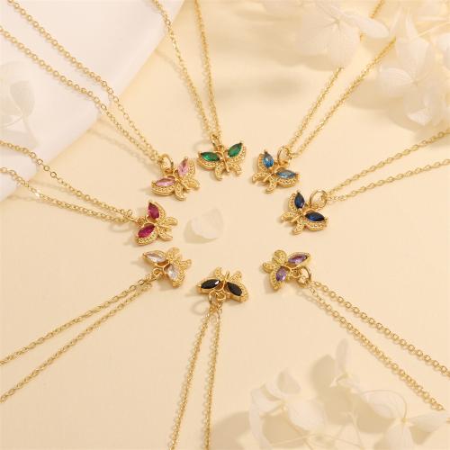 Collier en laiton cubique Zircon Micro Pave, avec 5cm chaînes de rallonge, papillon, Placage de couleur d'or, bijoux de mode & pavé de micro zircon, doré, protéger l'environnement, sans nickel, plomb et cadmium, 9x13mm, Longueur 35 cm, Vendu par PC