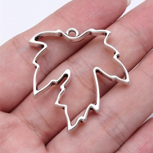 Zinklegering Leaf Hangers, Zinc Alloy, Maple Leaf, plated, DIY & hol, meer kleuren voor de keuze, 37x35x5mm, Verkocht door PC