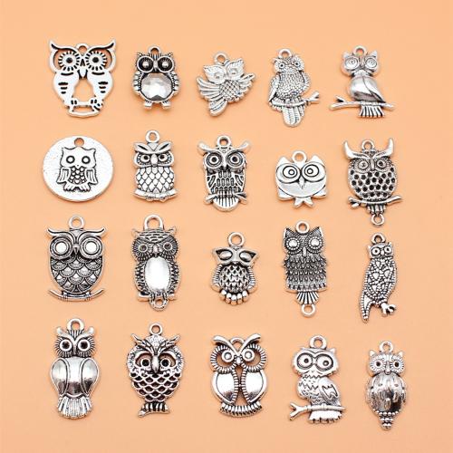 Zinc Alloy Animal Pendants Owl antique silver color plated DIY Sold By Set