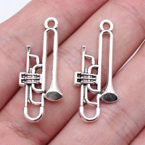 Instrument de musique en forme de pendentifs en alliage de Zinc, trompette, Plaqué de couleur d'argent, DIY, 32x14mm, Vendu par PC