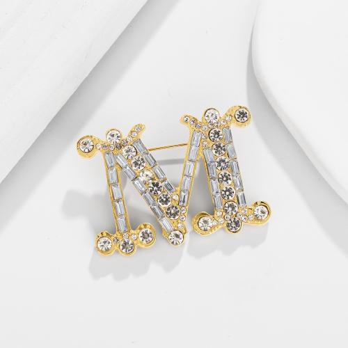 Zinc Alloy Brocher, Letter M, Unisex & med rhinestone, flere farver til valg, 35x48mm, Solgt af PC