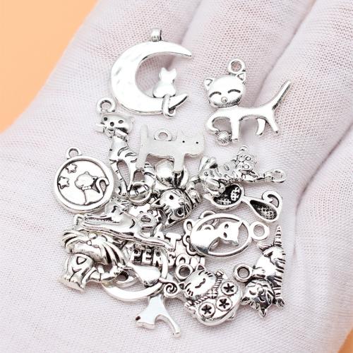 Zinc Alloy Animal Pendants Cat antique silver color plated DIY Sold By Bag