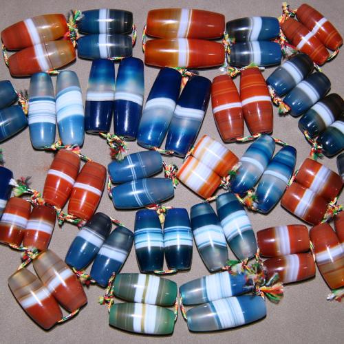 Akaatti helmiä, kiiltävä, satunnaisesti lähetetty & tee-se-itse, beads size 35.5x11-19.6x12.8mm, Myymät Pair