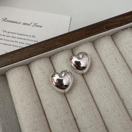 925 Sterling Silver Stud Earrings Heart fashion jewelry & for woman Sold By Pair