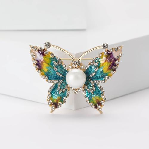 Zinc Alloy Brocher, med Plastic Pearl, Butterfly, forgyldt, mode smykker & emalje & med rhinestone, flere farver til valg, nikkel, bly & cadmium fri, 36x46mm, Solgt af PC