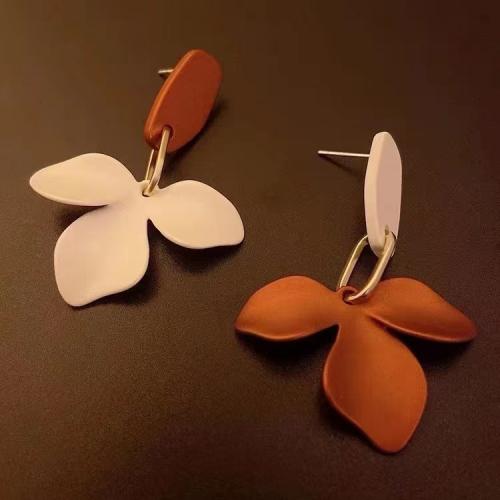 Zinc Alloy Stud Earring fashion jewelry & for woman Sold By Pair