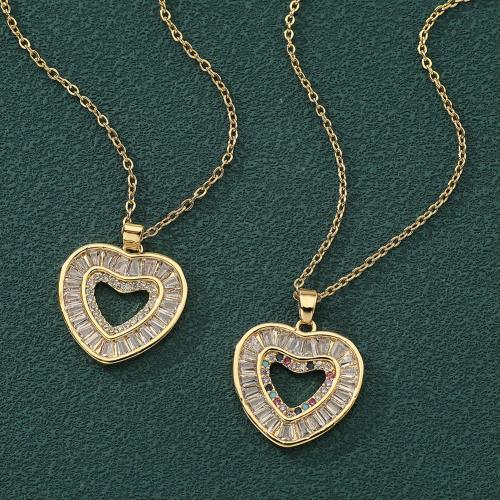 Zircônio cúbico Micro Pave colar de bronze, cobre, with 5cm extender chain, Coração, cromado de cor dourada, joias de moda & micro pavimento em zircônia cúbica, Mais cores pare escolha, níquel, chumbo e cádmio livre, 20x25mm, comprimento 45 cm, vendido por PC