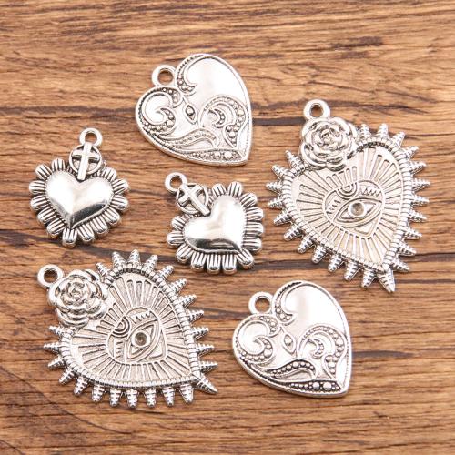 Zinc Alloy Heart Pendants silver color plated DIY Sold By Bag