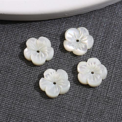 Witte Lip Shell Beads, White Lip Shell, Bloem, gepolijst, DIY & verschillende grootte voor keus, meer kleuren voor de keuze, 6mm, Verkocht door PC