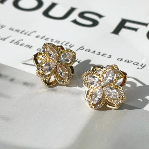 Cubic Zirconia Micro Pave Brass Earring Four Leaf Clover fashion jewelry & micro pave cubic zirconia & for woman Sold By Pair