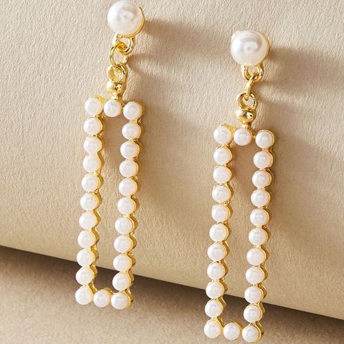 Zinc Alloy Stud Earring with Plastic Pearl fashion jewelry & for woman Sold By Pair