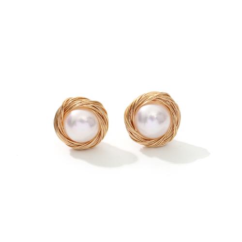 Mässing Stud Örhänge, med Freshwater Pearl, guldfärg pläterade, mode smycken, gyllene, nickel, bly och kadmium gratis, 10x10mm, Säljs av Par