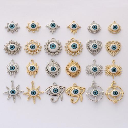 Evil Eye Hängen, Zink Alloy, med Harts, plated, Annorlunda form för choice & DIY & onda ögat mönster & med strass, fler färger för val, nickel, bly och kadmium gratis, Ca 100PC/PC, Säljs av PC