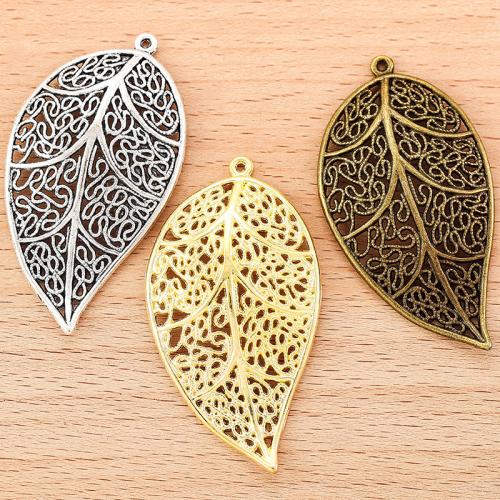 Pendants Sinc Alloy Leaf, plátáilte, DIY, dathanna níos mó le haghaidh rogha, 57x31mm, Díolta De réir PC