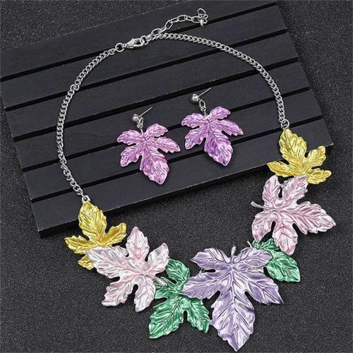 Zinklegering Sieraden Sets, oorbel & halsketting, Zinc Alloy, Maple Leaf, 2 stuks & voor vrouw & glazuur, meer kleuren voor de keuze, Verkocht door Stel