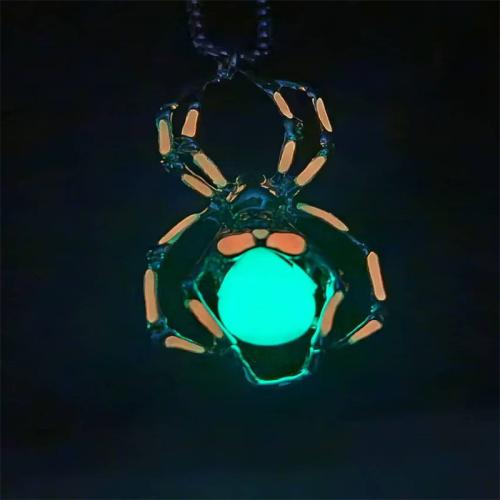 Halloween Necklace Zinc Alloy Spider silver color plated Halloween Design & Unisex & luminated nickel lead & cadmium free Sold By PC