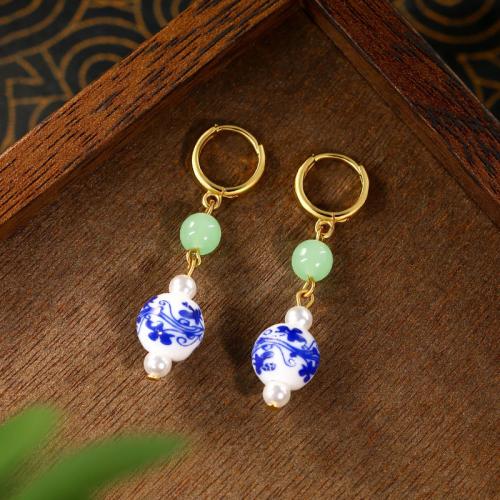 Zinc Alloy Huggie Hoop Drop Earring, met Plastic Pearl, gold plated, Vintage & voor vrouw, 10x44mm, Verkocht door PC