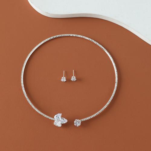 Set gioielli in lega di zinco, Orecchino a bottone & collarecolletto, lega in zinco, placcato, per la donna & con strass, argento, Collar: inner diameter 12cm, studs 1.9 x 1.7 cm, Venduto da set