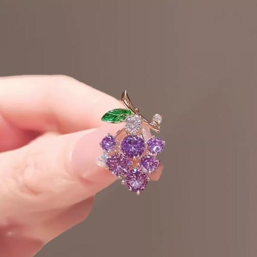 Zinc Alloy Brooches plated for woman & with rhinestone Sold By PC