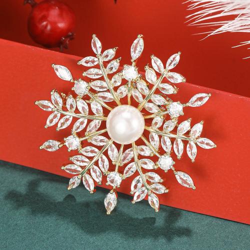 Messing Broche, med Plastic Pearl, Snowflake, guldfarve belagt, Micro Pave cubic zirconia & for kvinde, nikkel, bly & cadmium fri, Solgt af PC