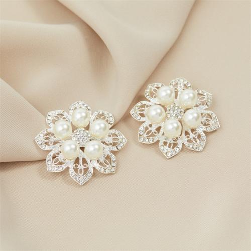 Zinc Alloy Brooches with Plastic Pearl Flower plated fashion jewelry & with rhinestone nickel lead & cadmium free Sold By PC