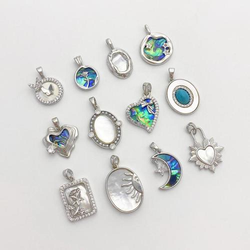 Terningformet Zirkon Micro Pave Messing vedhæng, med turkis & Abalone Shell & Plastic Pearl, forgyldt, du kan DIY & forskellige stilarter for valg & Micro Pave cubic zirconia, flere farver til valg, Solgt af PC