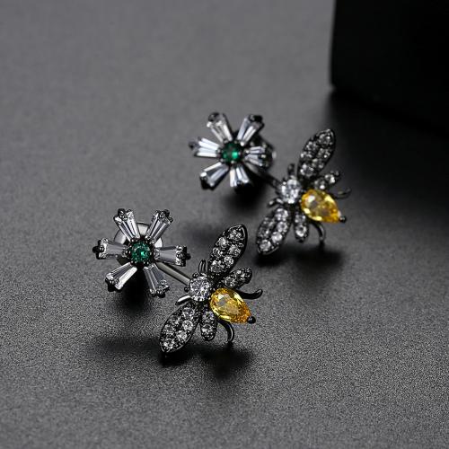 Messing Stud Earring, Bee, forgyldt, Micro Pave cubic zirconia & for kvinde, flere farver til valg, 15x19mm, Solgt af par