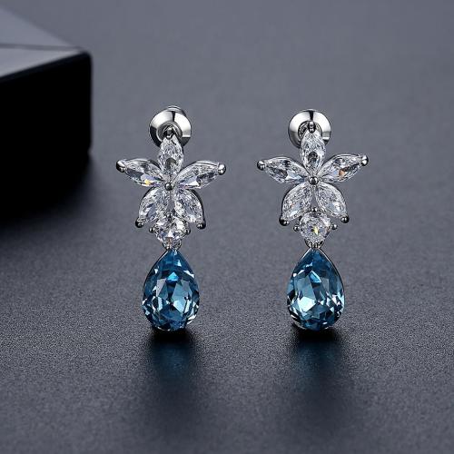 Messing Drop Earring, Flower, platineret, Micro Pave cubic zirconia & for kvinde, 6.90x25.50mm, Solgt af par