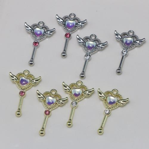 Sinc Alloy Rhinestone Pendants, Magic Wand, dath airgid plated, DIY & le rhinestone, dathanna níos mó le haghaidh rogha, nicil, luaidhe & caidmiam saor in aisce, Díolta De réir PC