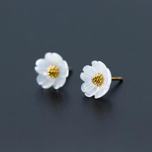 925 Sterling Silver Stud Earring with White Shell Flower gold color plated Korean style & for woman 10mm Sold By PC