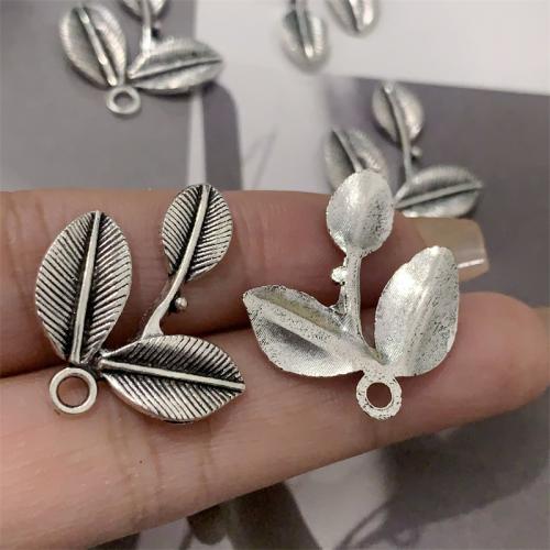 Zinc Alloy Leaf Pendants antique silver color plated DIY Sold By Bag