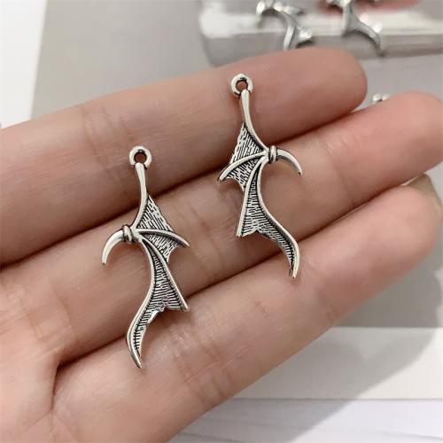 Wing Shaped Zinc Alloy Pendants antique silver color plated DIY Sold By Bag