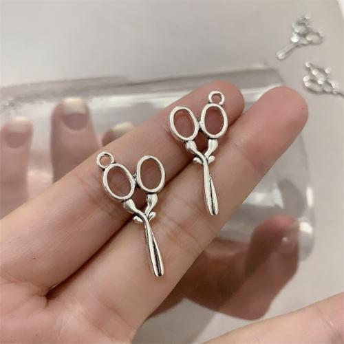 Zinc Alloy Scissors Pendants antique silver color plated DIY Sold By Bag