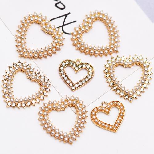 Zinc Alloy Rhinestone Pendler, med Plastic Pearl, Heart, du kan DIY & forskellige stilarter for valg & med rhinestone, gylden, 10pc'er/Bag, Solgt af Bag