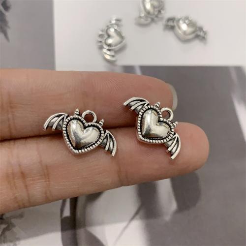 Zinc Alloy Heart Pendants antique silver color plated DIY Sold By Bag