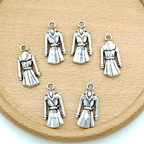 Colgantes de Aleación de Zinc, Prenda Forma, chapado en color de plata antigua, Bricolaje, 11x22mm, 100PCs/Bolsa, Vendido por Bolsa