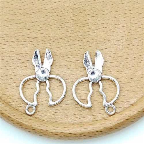 Zinc Alloy Scissors Pendants antique silver color plated DIY Sold By Bag