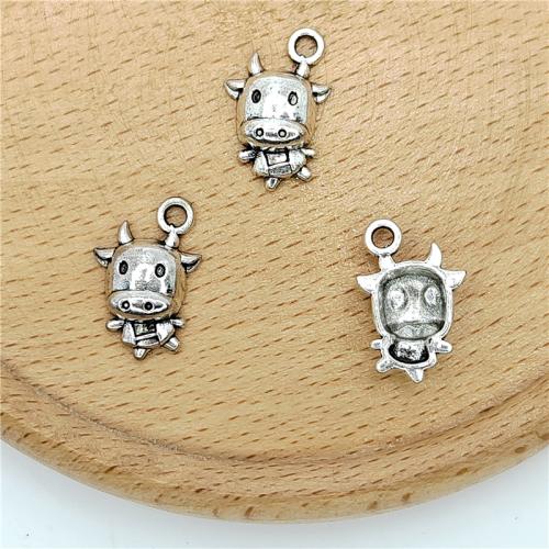 Zinc Alloy Animal Pendants Cow antique silver color plated DIY Sold By Bag